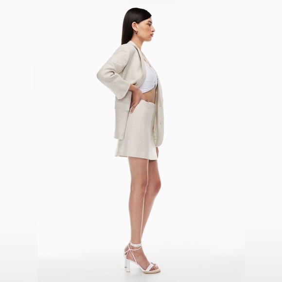 Aritzia Wilfred Classic Mini Skirt in Heather Chrome – Size 4 – Gently Worn - Picture 4 of 8